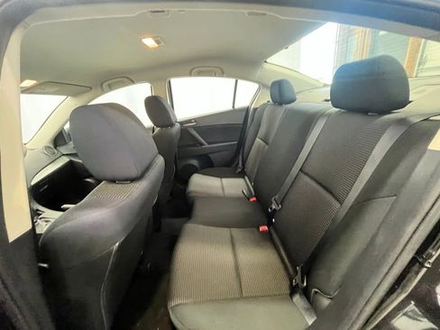 Used 2013 MAZDA MAZDA3 i SV image 24