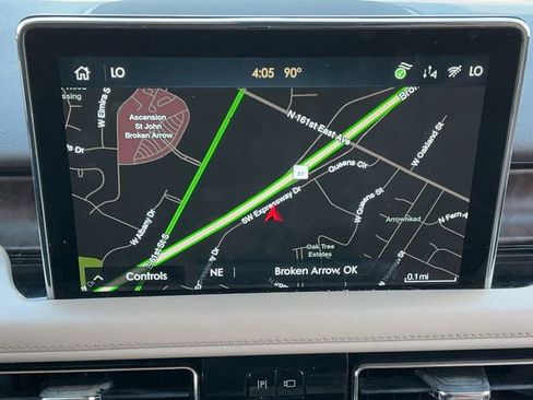 Used 2021 Lincoln Aviator Reserve w/ Equipment Group 202A image 25