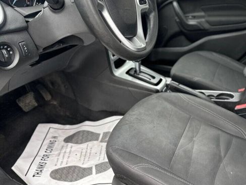 Used 2018 Ford Fiesta SE image 12