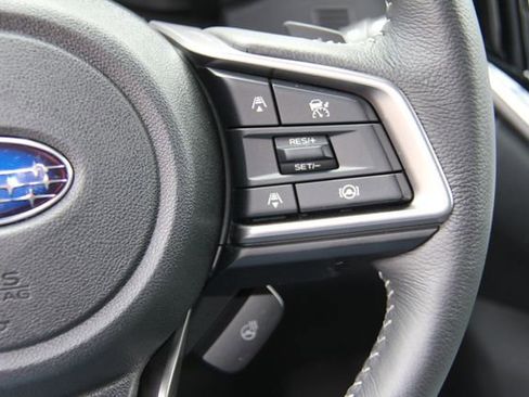 Used 2025 Subaru Ascent Limited AWD/4WD image 23