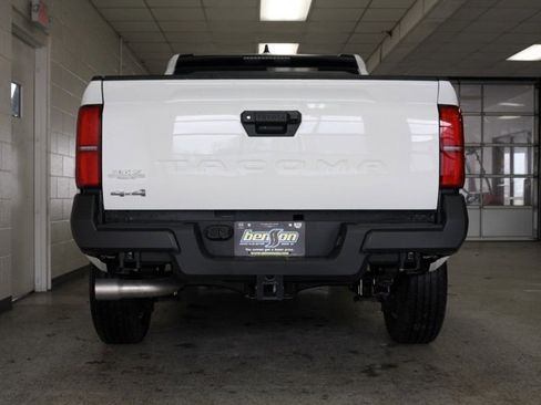 Used 2024 Toyota Tacoma SR image 4