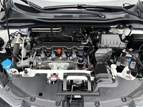 Certified 2018 Honda HR-V LX image 34