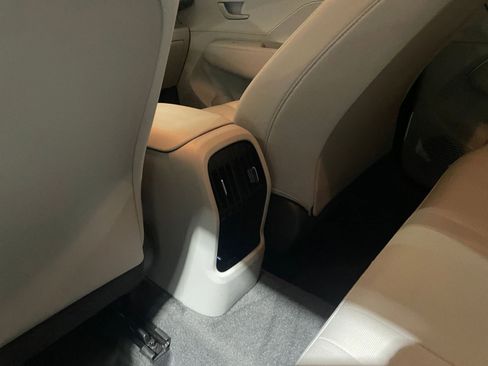 Used 2025 Hyundai Kona SEL image 24