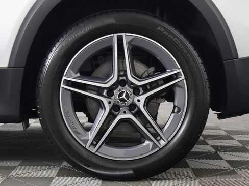 Certified 2021 Mercedes-Benz GLB 250 w/ AMG Line image 16