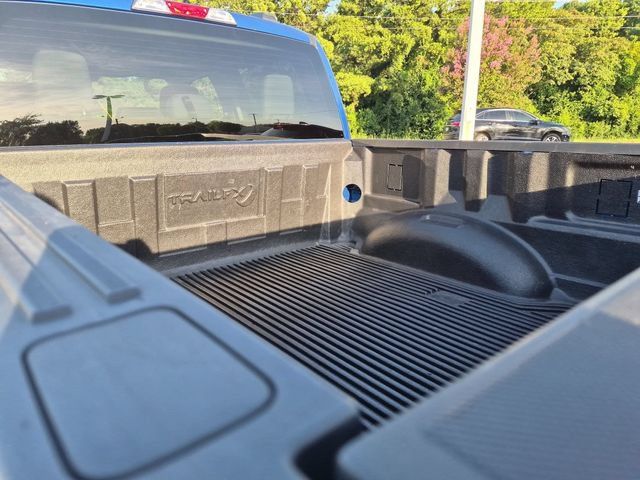 Used 2023 Ford F150 XLT AWD/4WD image 12