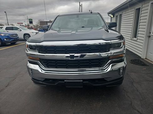 Used 2018 Chevrolet Silverado 1500 LT w/ All Star Edition image 6