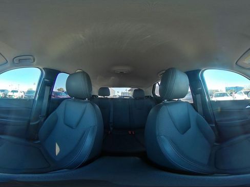 Used 2025 Buick Encore GX Preferred image 42