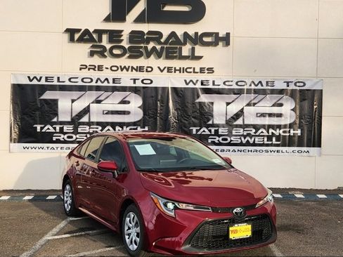 Used 2022 Toyota Corolla LE image 4