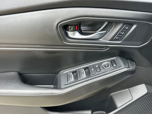 Used 2023 Honda Accord Sport image 10