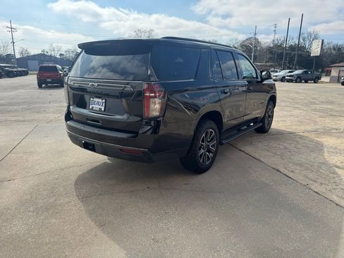 Used 2021 Chevrolet Tahoe Z71 w/ Z71 Signature Package image 6