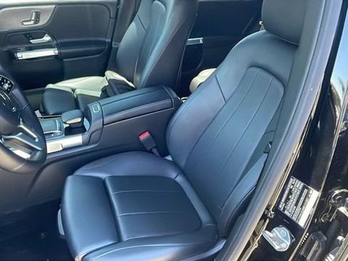 Used 2021 Mercedes-Benz GLB 250 image 11