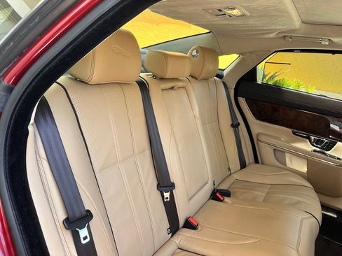 Used 2014 Jaguar XJ L Portfolio RWD image 75