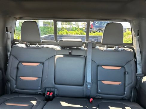 Used 2020 GMC Sierra 1500 AT4 w/ AT4 Premium Package AWD/4WD image 45