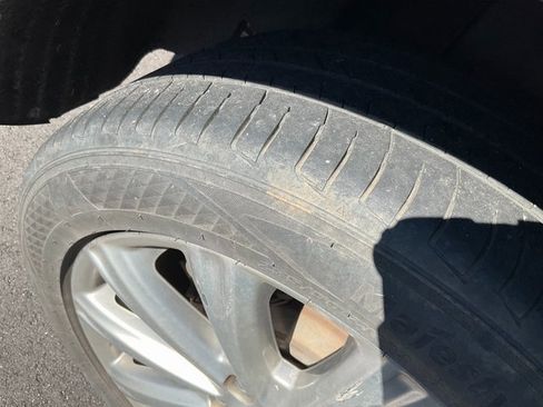 Used 2017 Ford Escape Titanium image 13