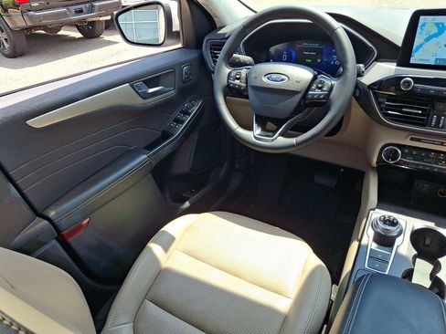 Certified 2022 Ford Escape SEL w/ Technology Package FWD image 13