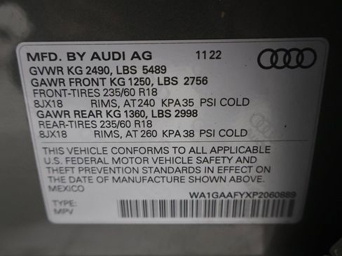 Used 2023 Audi Q5 2.0T Premium w/ Convenience Package image 3