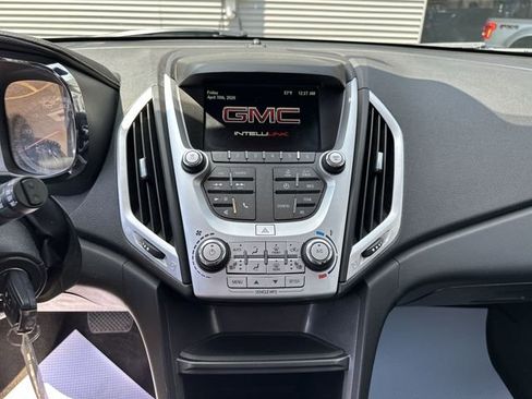 Used 2017 GMC Terrain SLE w/ Convenience Package image 14