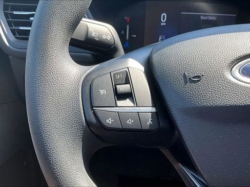Used 2025 Ford Escape Active AWD/4WD image 18