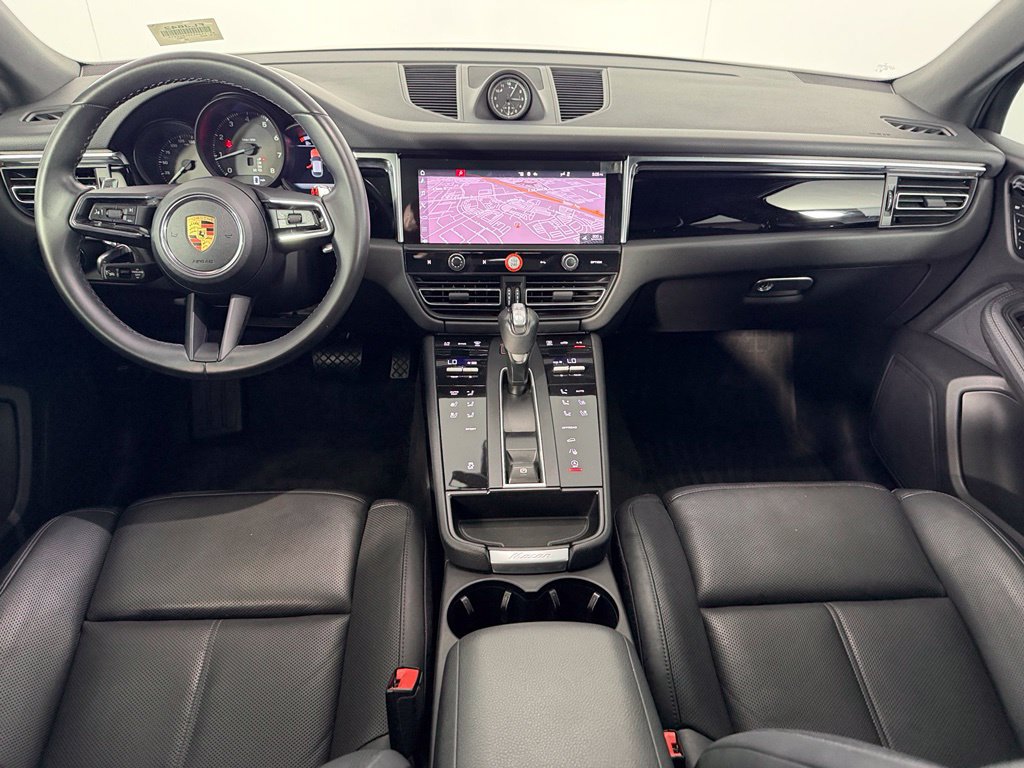 Used 2023 Porsche Macan AWD/4WD image 12