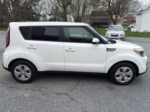 Used 2015 Kia Soul image 6