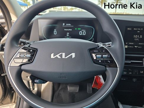 New 2026 Kia Niro LX FWD image 20