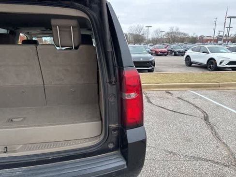 Used 2017 Chevrolet Tahoe LT image 11