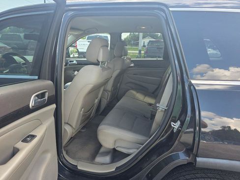 Used 2012 Jeep Grand Cherokee Laredo RWD image 7