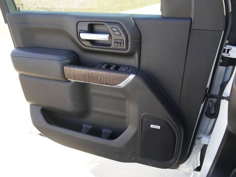 Used 2023 GMC Sierra 2500 Denali w/ Denali Ultimate Package image 27