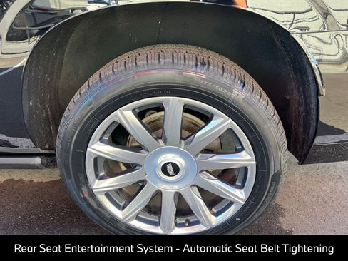 Used 2024 Cadillac Escalade ESV Premium Luxury Platinum AWD/4WD image 16