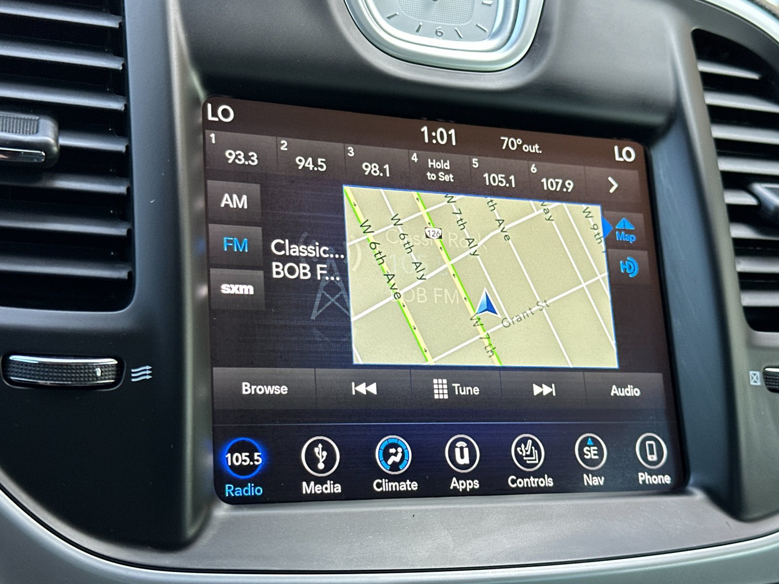Used 2019 Chrysler 300 Limited w/ Safetytec Plus Group RWD image 17