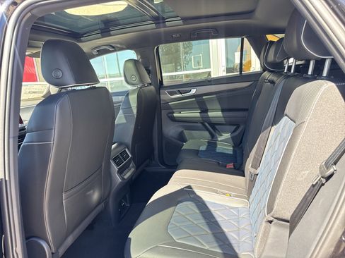 New 2026 Volkswagen Atlas Cross Sport SEL Premium R-Line AWD/4WD image 18