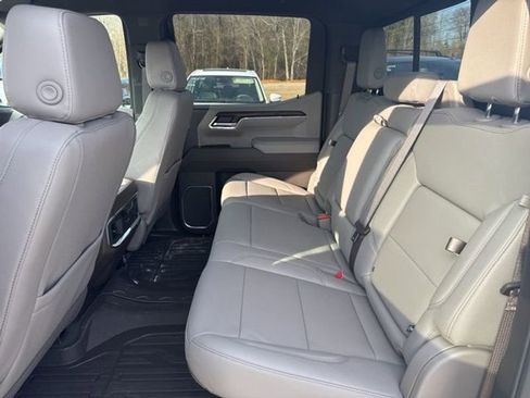 Used 2026 GMC Sierra 1500 SLT w/ SLT Premium Package image 10
