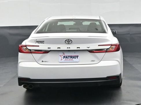 Used 2026 Toyota Camry SE FWD image 6