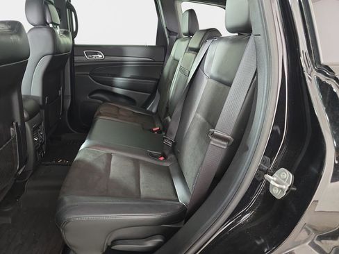 Used 2021 Jeep Grand Cherokee Laredo X image 17