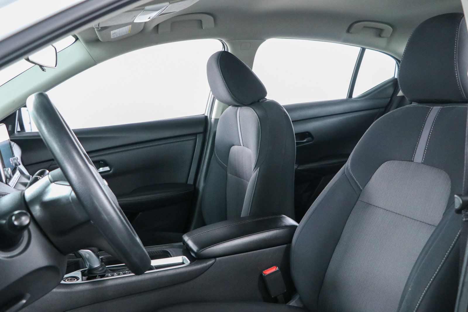 Used 2024 Nissan Sentra SV FWD image 23