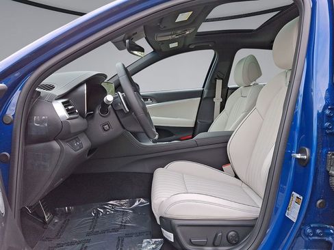 Certified 2025 Genesis G70 2.5T w/ Sport Prestige Package image 14