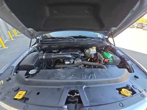 Used 2019 RAM 1500 Big Horn AWD/4WD image 24