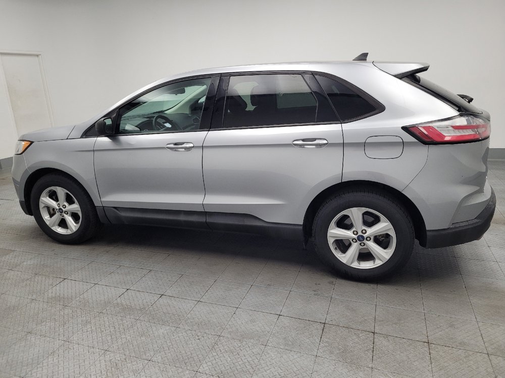 Used 2020 Ford Edge SE FWD image 3