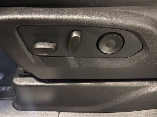 Used 2026 Chevrolet Tahoe High Country AWD/4WD image 16