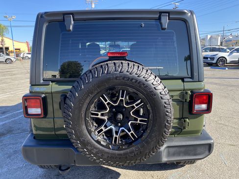 Used 2020 Jeep Wrangler Unlimited Sport AWD/4WD image 11