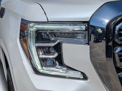 Used 2021 GMC Sierra 1500 Denali w/ Denali Carbonpro Edition image 9