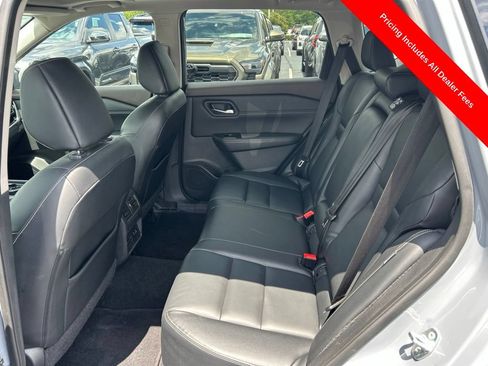Used 2022 Nissan Rogue SL AWD/4WD image 15
