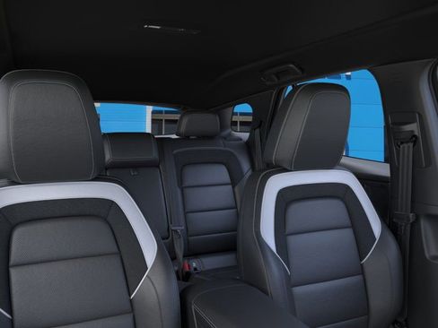 New 2025 Chevrolet Blazer EV LT image 24