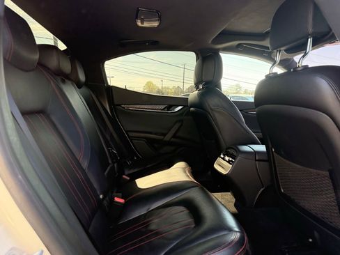 Used 2018 Maserati Ghibli S Q4 image 32