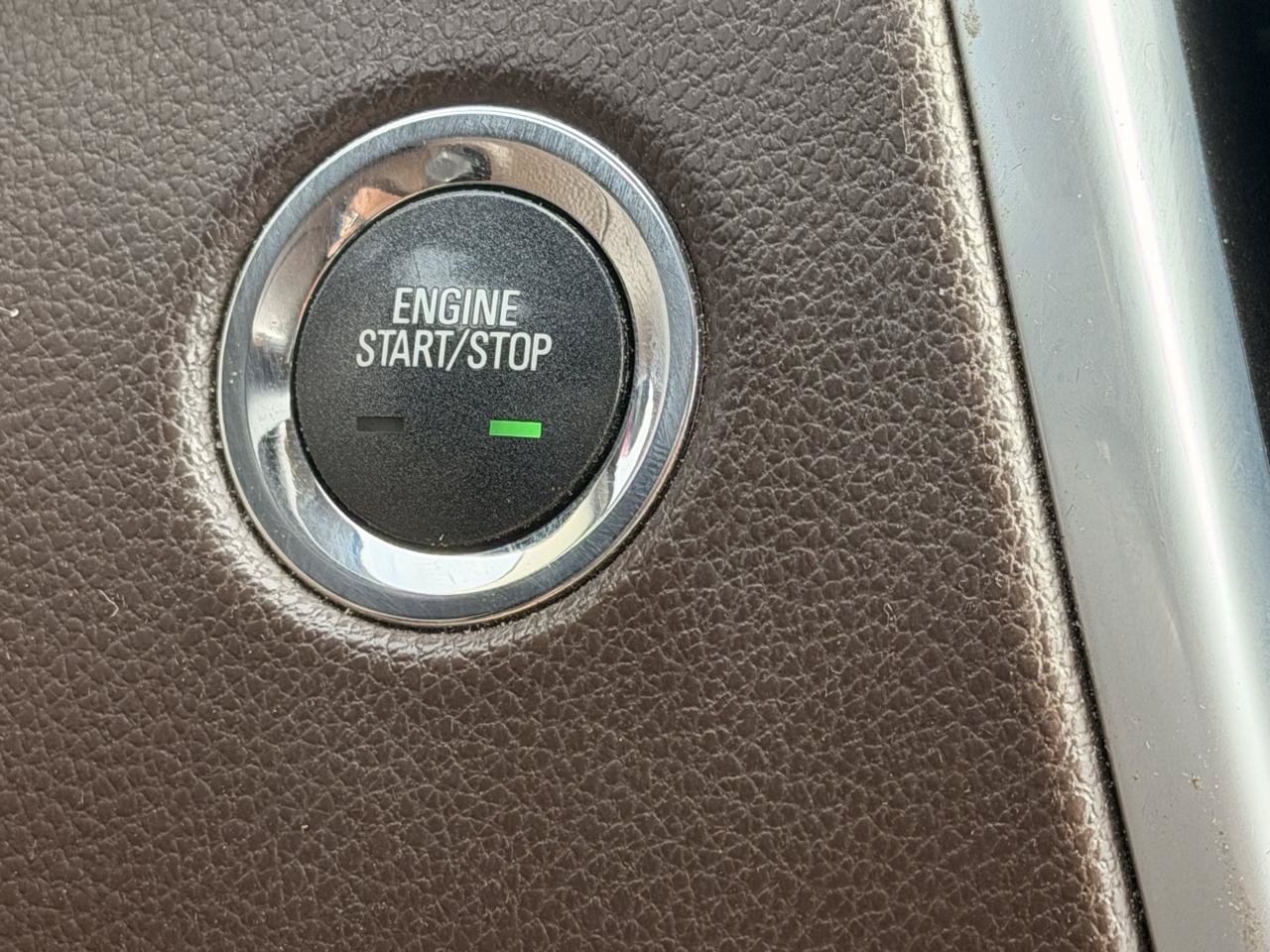 Used 2013 Cadillac SRX Premium AWD/4WD image 29