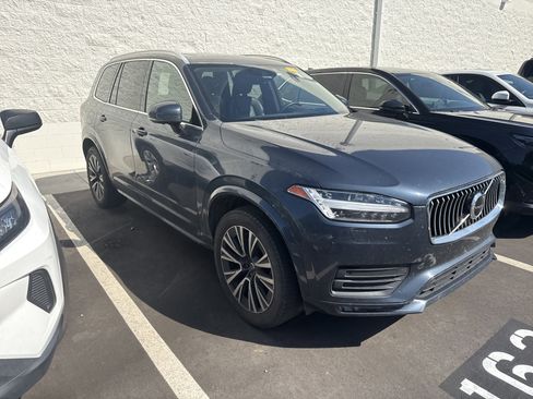 Used 2021 Volvo XC90 T6 Momentum w/ Advanced Package AWD/4WD image 5