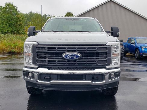 New 2026 Ford F350 XL w/ XL Off-Road Package image 2