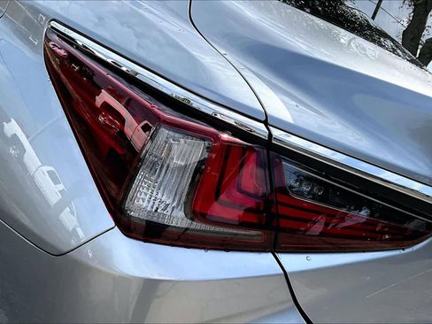 Used 2023 Lexus ES 350 w/ Premium Package image 28