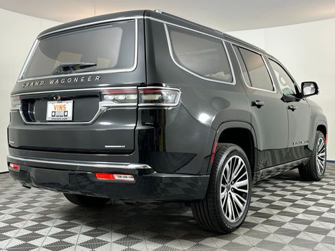 Used 2022 Jeep Grand Wagoneer Series III image 6