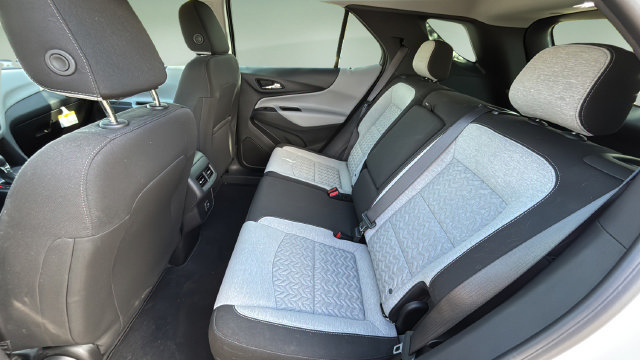 Used 2024 Chevrolet Equinox LS w/ Driver Confidence II Package FWD image 19